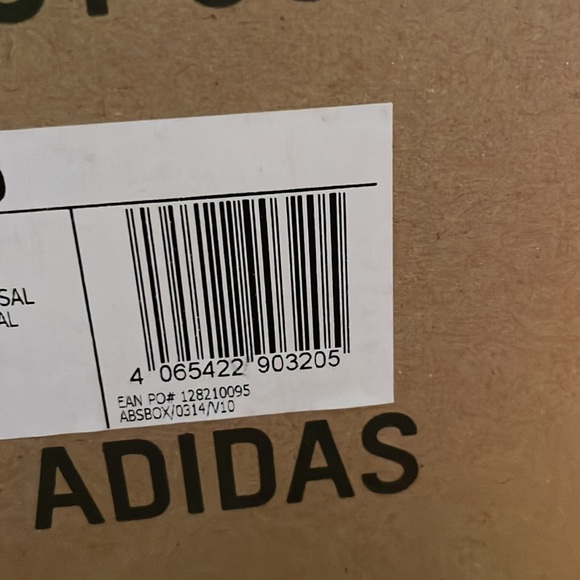 Yeezy Boost 380 - Picture 5 of 5